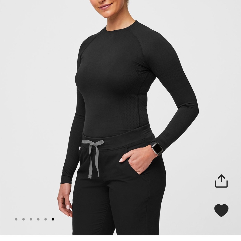 Figs Black Salta seamless long sleeve Underscrub